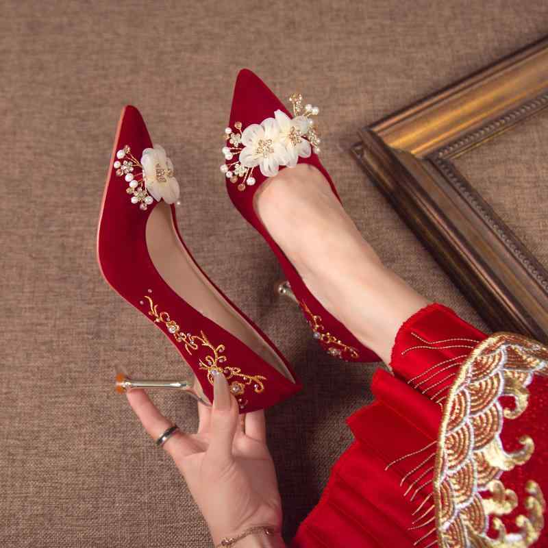 パンプス レディース シューズ 靴 ウェディングシューズ ブライダル 中国 ヒール 伝統的 高級感 レトロ 華やか パンプス ポインテッドトゥ