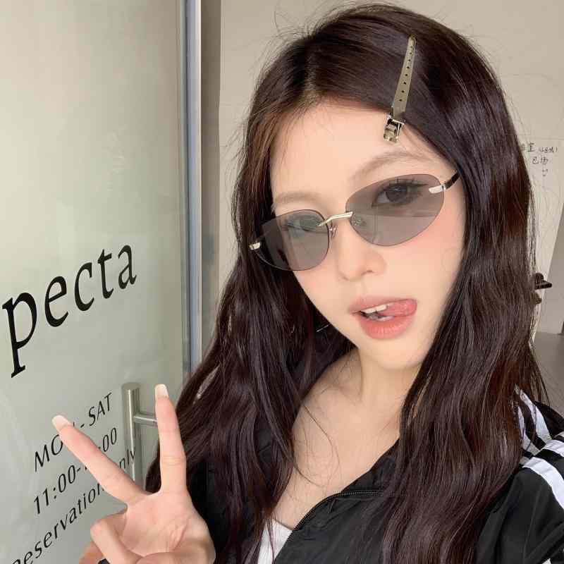 サングラス アメリカン ストリートファッション 夏 リゾート バカンス フレームレス 紫外線防止 スタイリッシュ スポーティー インスタ映え クール かっこいい