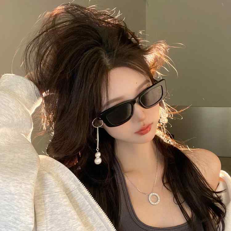 サングラス ファッション アイテム 韓国 レトロ 紫外線 防止 サンシェード 小顔 スリム キャットアイ 男性 女性 モダン