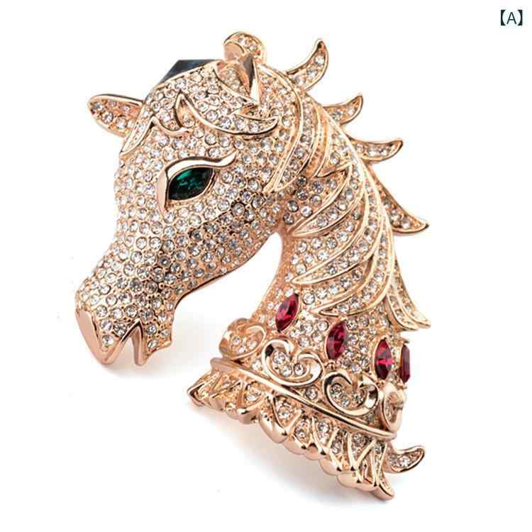 ブローチ レディース 馬モチーフ クリスタル ジルコニア装飾 合金製 エスニック ファッション小物 繊細 輝き 2WAY ペンダント兼用 ラッキーアイテム アクセサリー ローズゴールド