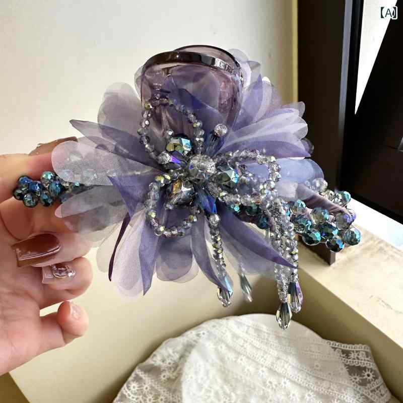 ヘアアクセサリー レディース 高級感 エレガント 上品 軽やか オーガンジー フラワーモチーフ バンスクリップ 手作り クリスタル ラインストーン 揺れるタッセル まとめ髪 髪留め
