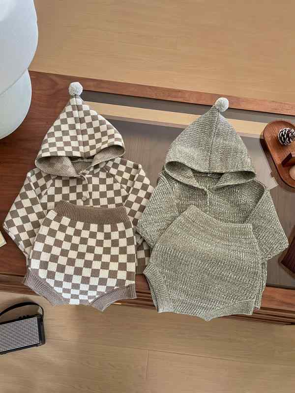 ベビー服 ベビー 赤ちゃん 春秋 韓国風 フード付き アクリル ニットカーディガン サロペット オーバーオール チェック柄 グリーン 無地 2点セット セットアップ おしゃれ かわいい 普段着 おでかけ 着回し