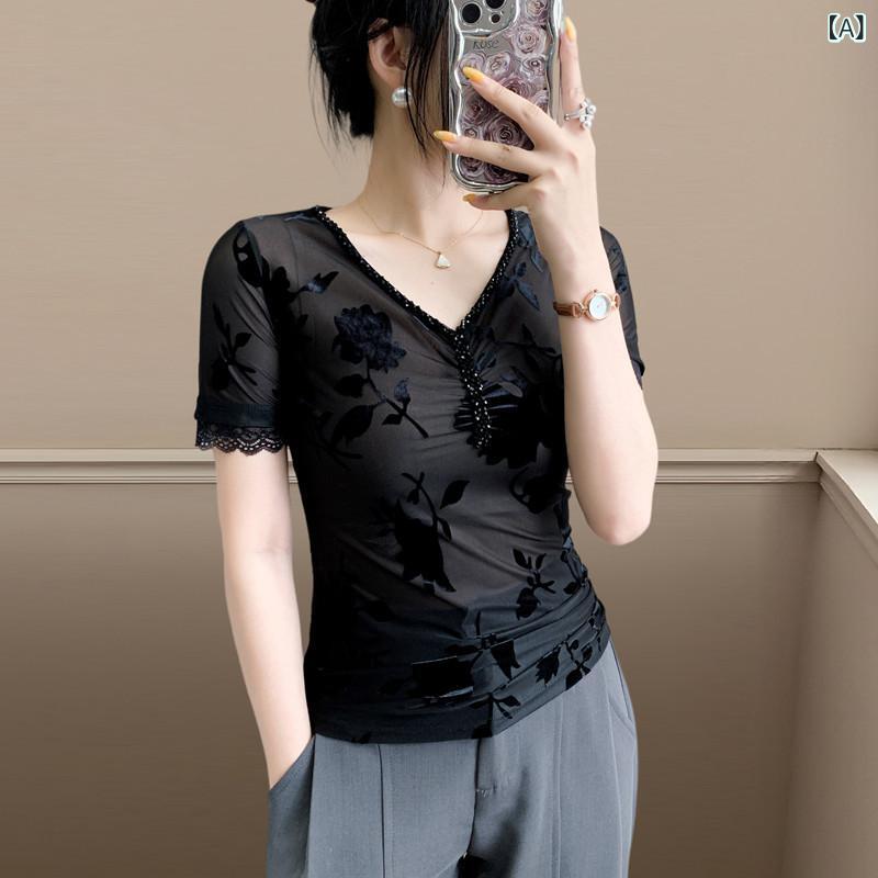 Tシャツ レディース Vネック 半袖 春夏 おしゃれ 焼花柄 フラワー ビジュー装飾 プリーツ スリム スタイリッシュ きれいめ チュール メッシュ ブラック 切り替え