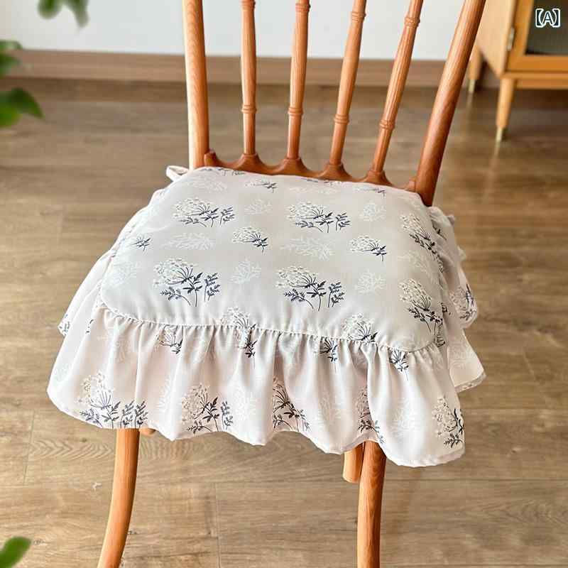 クッション インスタ風 小花柄 フリル ダイニングチェア用 洗える 綿麻 ポリコットン オールシーズン対応 田園風 ナチュラルテイスト チェア座布団 リビング デスクワーク 食卓椅子