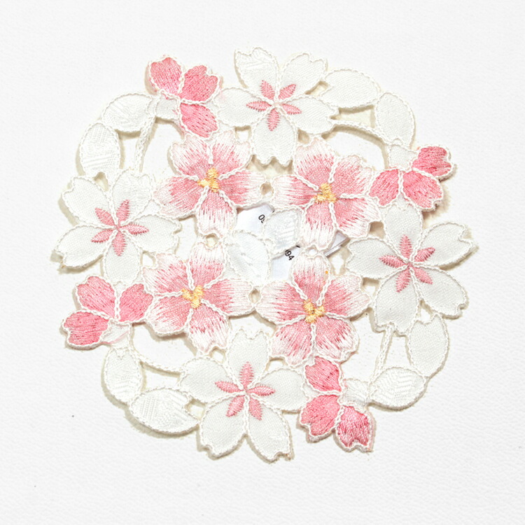 MAGGI マギー　ティッシュボックスカバー　キルティング　マグカップ刺繍　花柄 MAGGI マギー ティッシュボックスカバー キルティング