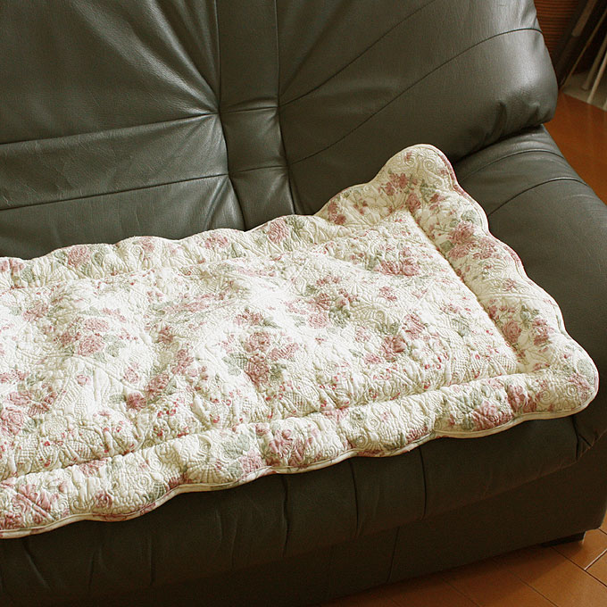 Lace De Brugge Long Seat Cushion About 45x145cm Rose Print Multi Long Seat Cushion About 45x145cm Rose Print Multi Needle Quilting