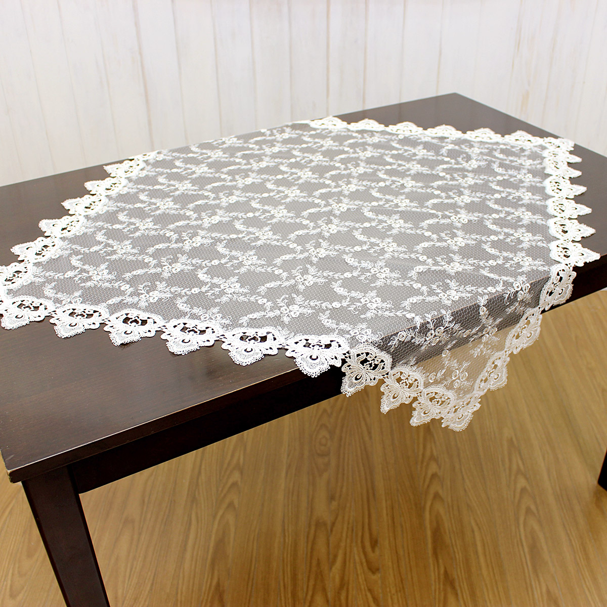 楽天市場】プラウエンレース テーブルクロス 約90cmR 【宅配便
