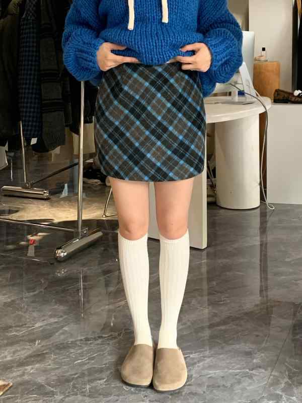 スカート レディース 秋冬 格子柄 Aライン 包臀 半身スカート 短丈 ブルー 毛ね ポリエステル 無弾力 清新 甘め かわいい 普段使い 軽量 シンプル 膝上丈 フレア トップス合わせ デイリー フェミニン｜ラシャンスショップ