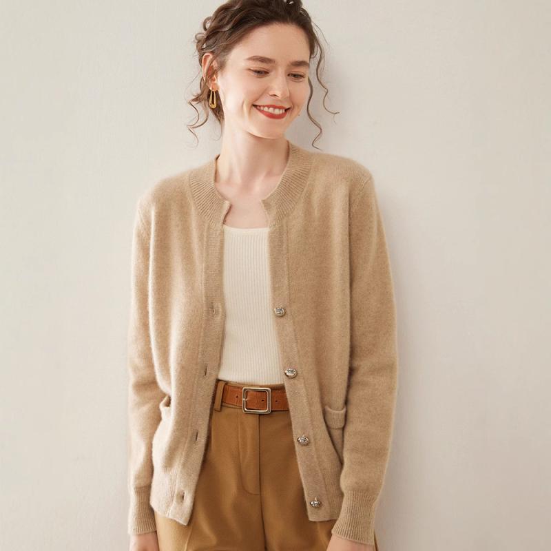 カーディガン レディース 秋冬 ニット 長袖 山羊毛 カシミヤ 柔らかい 肌触り抜群 伸縮性 普段使い お出かけ 上品 高級感 無地 ボタン 羽織り 重ね着 ゆったり シルエット 体型カバー ベーシック シンプル 秋 冬 オールシーズン|ラシャンスショップ