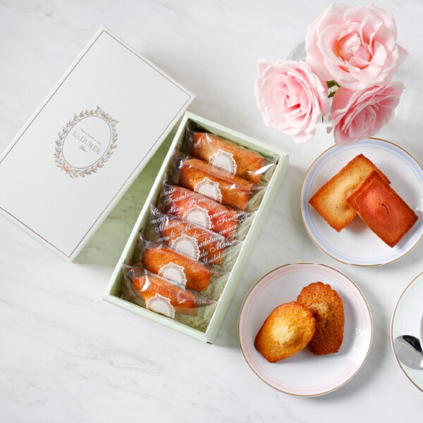 楽天市場】【LADUREE 公式】 ラデュレ 金箔マカロン入り