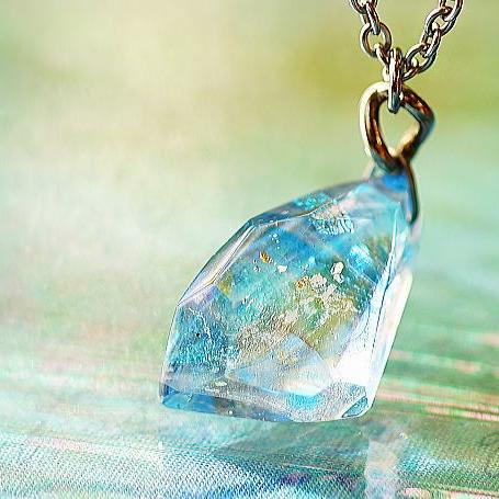 『Blue sea breeze ~ 海辺の微風 ~』 ガラスアクセサリー ネックレス ペンダント トップ 立体造形タイプ|ラフォルム 店