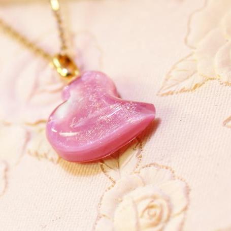 『Sweet peach』 ガラスアクセサリー ネックレス・ペンダント ハートタイプ