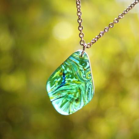 『WAVE LEAF』 ガラスアクセサリー ネックレス・ペンダント 四角・多角・星タイプ｜ラフォルム 店