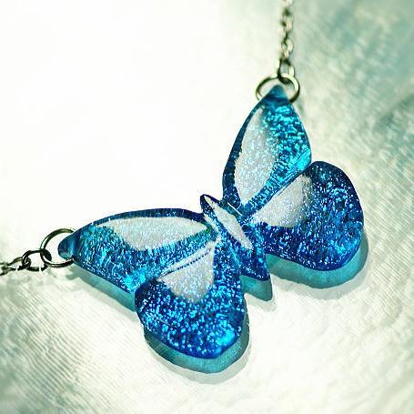 『Dichroic Lycaenidae』 ガラスアクセサリー ネックレス・ペンダント ダイカット(平面造形)タイプ