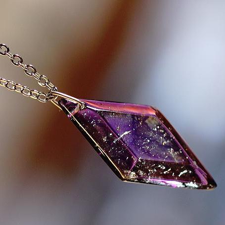 『Noble Viola 』 ガラスアクセサリー ネックレス・ペンダント 四角・多角・星タイプ｜ラフォルム 店