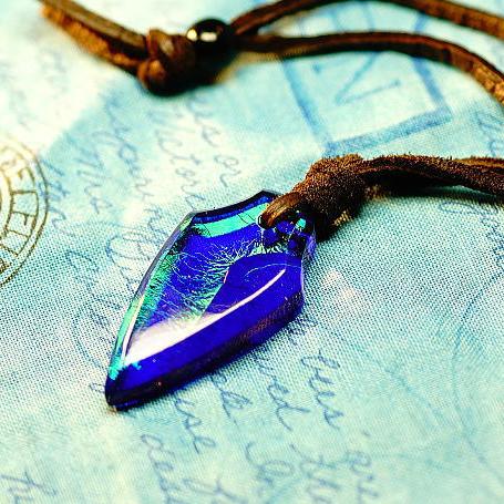 『Blue flash emblem』 ガラスアクセサリー ネックレス・ペンダント ダイカット(平面造形)タイプ｜ラフォルム 店