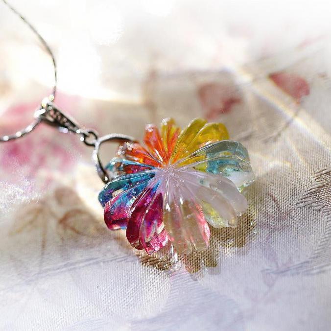 『恋ごころ夢の花』 ガラスアクセサリー ネックレス・ペンダント ダイカット(平面造形)タイプ｜ラフォルム 店