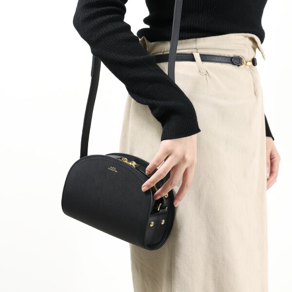 楽天市場】APC A.P.C. アーペーセー PXBJQ F61404 Sarah レザー