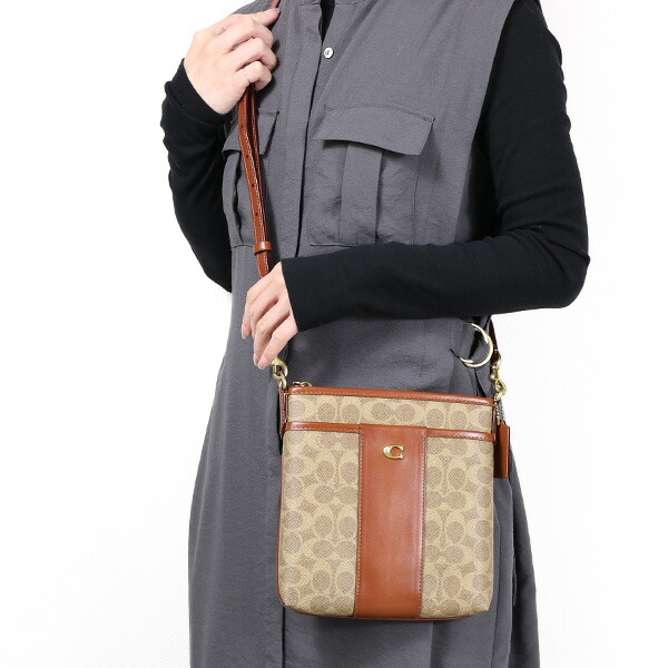 美品　COACH 　オ－ルドコ－チ　ショルダーバッグ　肩掛け　グラブタンレザ－ 未使用美品】オールドコーチ COACH ショルダーバッグ グラブ