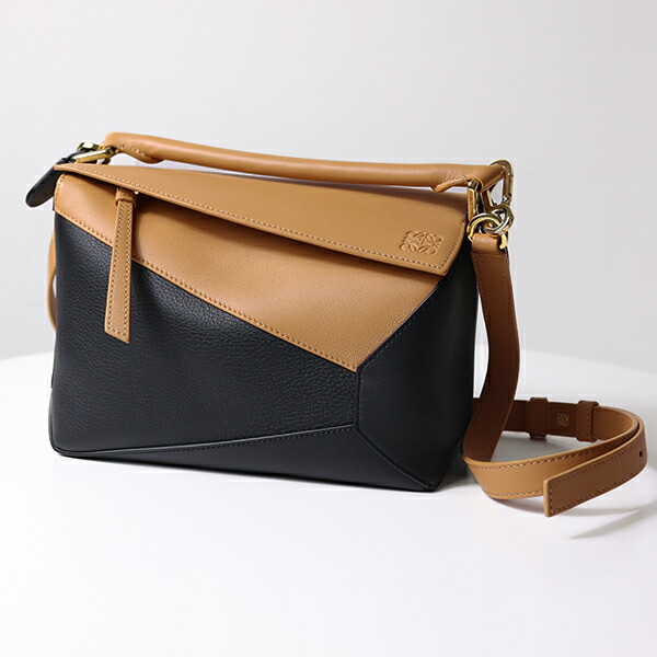 LOEWE バッグ Pebble pouch in smooth calfskin Green - LOEWE