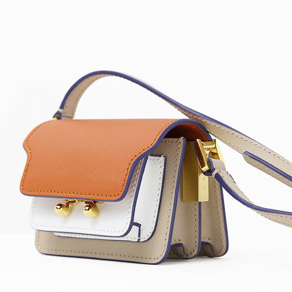 ☆韓国の人気☆【MARNI】☆TRUNK SOFT MINI バッ.グ☆正規品☆ MARNIマルニ ☆TRUNK SOFT MINI BAG ☆（≪一部店舗+WEB限定