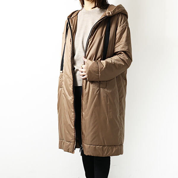 新品タグ付き✨Max Mara Bacco デニム アイコンコート 2022AW 新品タグ付き✨Max Mara Bacco デニム アイコンコート 2022AW