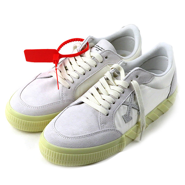 オフホワイト 白スニーカーに Vibe Arrow Sweatshirt 関送無 off-white-arrow-sneakers-005.