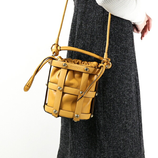 FERRAGAMO★カットアウトディテール ミニショルダーバッグ 楽天市場】FERRAGAMO フェラガモ ショルダーバッグ cut out