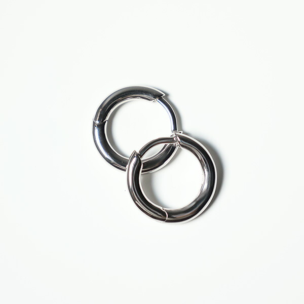 楽天市場】TOM WOOD トムウッド Oyster Hoops Medium Earrings