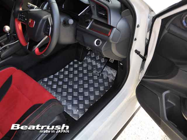 シビック ペダルワークが安定し滑り止め効果でドライビングポジションが安定します ホンダ レイル レイルモータースポーツ フロアーパネル 運転席側のみ Fk8 ハッチバック Beatrush Fk7 フロアマット Laile 車用品 タイプr