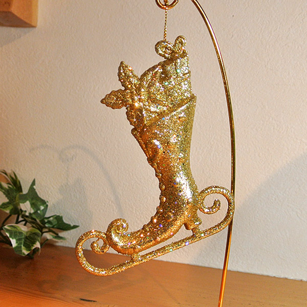 NO．420『マクラメ・クリスマスオーナメント・スケート靴』 NO．420『マクラメ・クリスマスオーナメント・スケート靴』