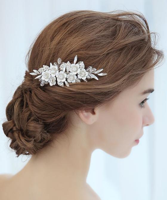 Shop Lallure Silver Hair Accessories With The Flower Glitter Leaf