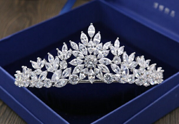 最適な価格 二次会 パーティー ウェデイングアクセサリー ブライダル 結婚式 キュービックジルコニアティアラ ヘッドドレス 太陽の花ティアラ 舞台 写真 コーラス 演出 高級ジルコニア ティアラ 髪飾り ゴージャスティアラ 高質で安価 Www Eh Net Sa