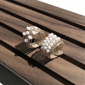 楽天市場 Wire Ring パール スワロフスキー ワイヤーリング 天然石 リング 大人気 ゴールド 14kgf パールリング おしゃれ 天然石 指輪 カジュアルリング ギフト クリスマス プレゼント インポート アクセサリー Olivia