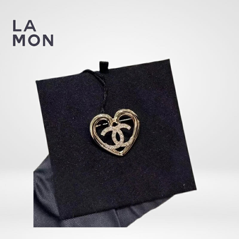 ♥美品♥シャネル ココマーク クリスタル ブローチ CHANEL シャネル ココマーク スクエアブローチ メタル（GP