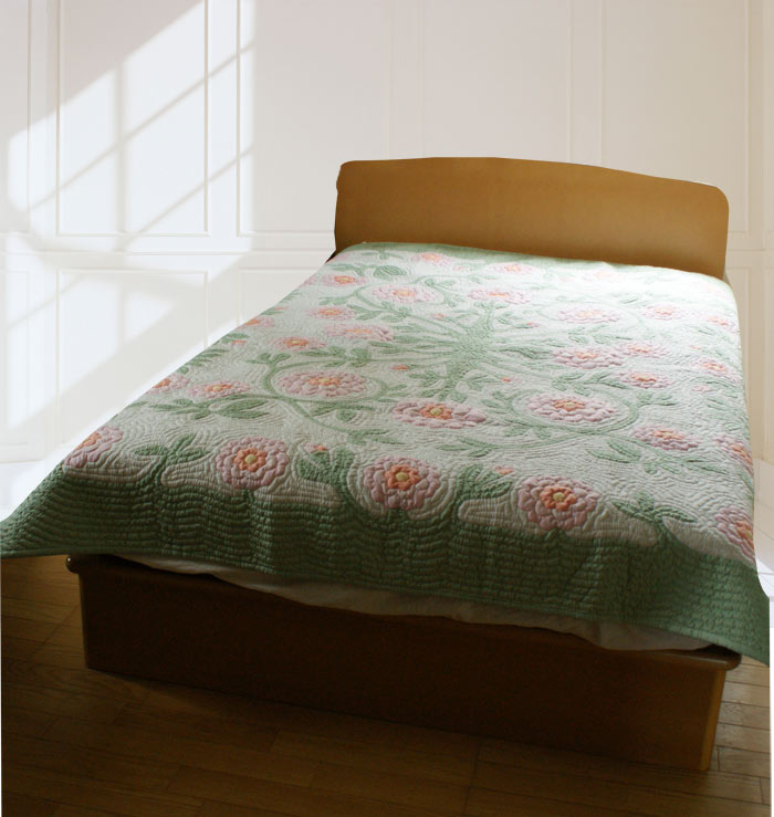 値下げ★ハワイアンキルティングベッドカバーインポート両面 51NKIFapo0L._UF350,350_QL50_.jpg