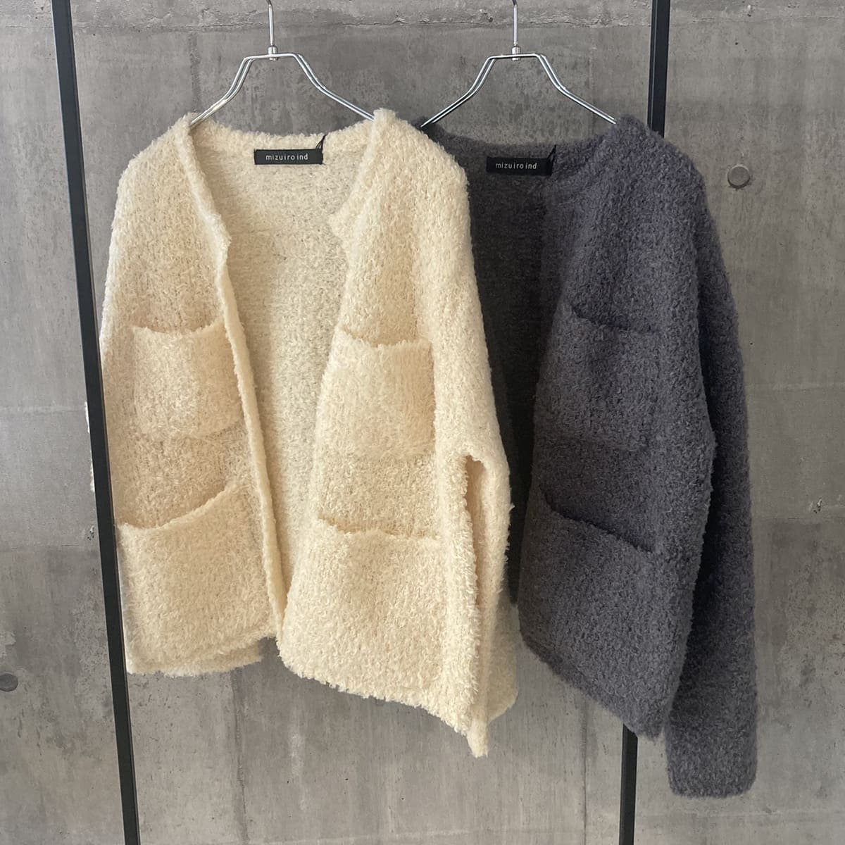 [挙げ句の果て1点！]【20%OFF】【mizuiro ind】hairly crew neck C/D with pockets 隠し付き添い人ヘアリークルーネックカーディガン [3-220100] ミズイロインド
