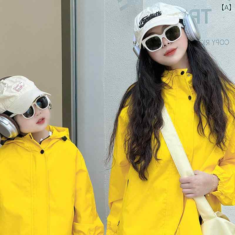 ペアルック 親子 カジュアル コーデ 3人 家族の 親子の 服装 ジャケット 男の子と 女の子 韓国 秋 ファッション シンプル フード付き 防風