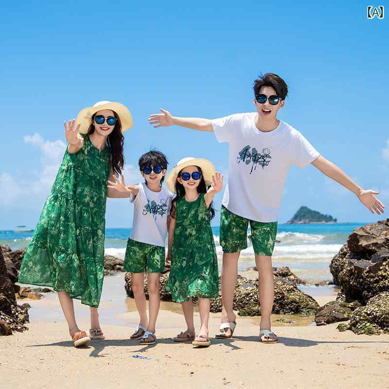 お揃い ファッション コーデ ペアルック カジュアル 親子の 服装 夏 家族 3人または 4人 ビーチ スーツ 三 亜 風 海辺の 休暇 母と 娘 ノースリーブ カジュアル ドレス画像