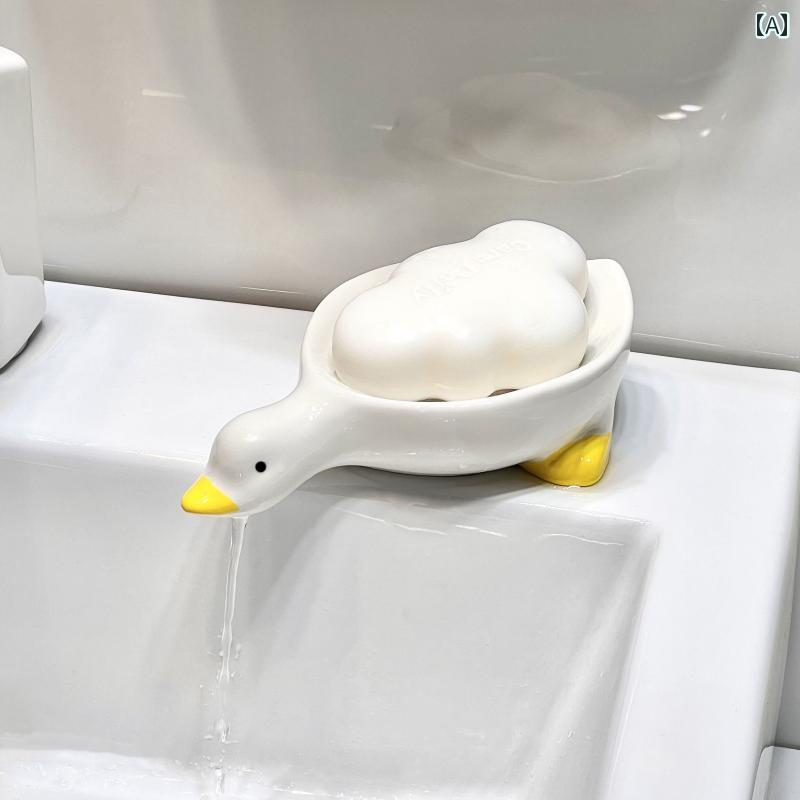 石けん仕合わせ 愛くるしい 合鴨の 形を した 御前上等 瀬戸もの製の 身寄り用 石けん 置き 保持者 水が 溜まりにくく 石けんが 切れる 風呂場 棚。