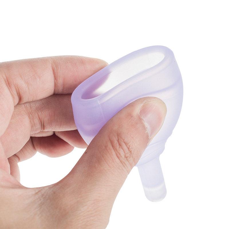 月経カップ シリコン 月経 カップは 生理用 ナプキンの 代わりに 液体を 排出 できる 女性用 カップ プロ モーション