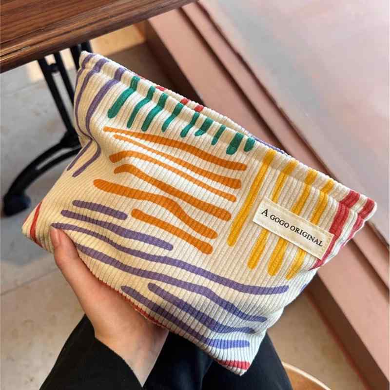 かざり付ける合財袋 帆布出どころ 対比縞模様 携帯型 旅する用 出張用 人はだ世話をする納める 洗面具御徒面子 トイレタリー 普段使い走り 軽さ 雨合羽産業