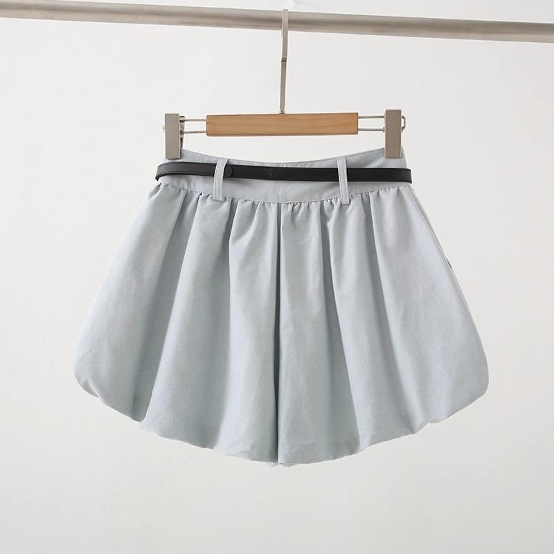 レディース 夏用 ワイドレッグ ショーツ ゆったりシルエット かわいい フラワーデザイン カジュアル 股隠し コーディネートしやすい 軽量 伸縮性 吸湿速乾 デイリーウェア