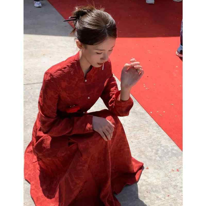 レディース 瀬戸ものお召しもの 秋冬 長袖 赤 ロング丈 御芽出度用 交歓会用 敬酒お召しもの 今めかしい 中華 雅びやか フォーマル 衣装