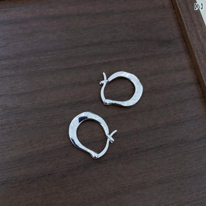 イヤリング 銀 メビウス 光輝仕上 御膳上等感 特殊 流行り物 しろがね色添え物 スタッドタイプ 日常使い走り 軽さ お上さん用