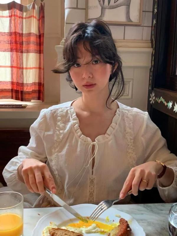 トップ レディース 春 単色 フラウンス スピード競技 紐付き 愛くるしげ 女子らしい トップス 普段使い走り 心地よい 表現スタイル 雅びやか