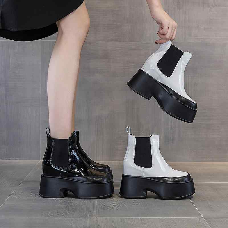 女性用 厚底 チェルシーブーツ インソール 内蔵 高さ調整 低身長対応 スクエアトゥ 太ヒール レトロ スタイル 普段使い コーデ 万能 トレンド ショートブーツ 秋冬 デイリー 履きやすい 軽量 伸縮性