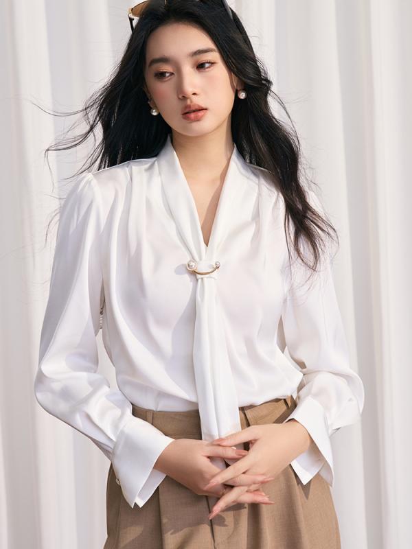 ブラウス レディース 春夏 韓国 フレンチ カジュアル シティスタイル ホワイト Vネック リボン付き シンプル ベーシック トップス 普段使い 軽量 綿素材 伸縮性