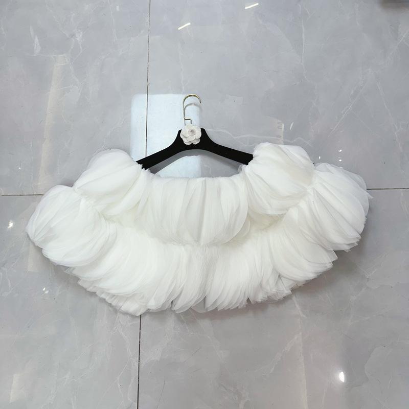 レディース ストラップレス トップス 立体花 花弁 デザイン フレンチ スタイル ファッション ブラウス ユニーク モチーフ 細工 個性的 形状 8,486円