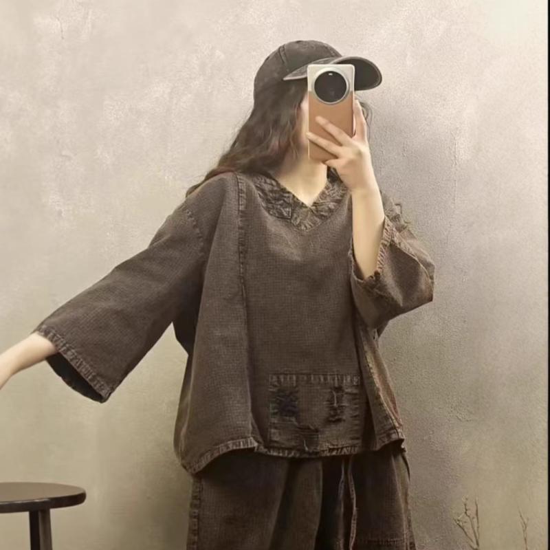 Tシャツ レディース 春 ゆったり レトロ ヴィンテージ加工 Vネック プルオーバー カジュアル トップス 普段使い コーディネートしやすい コットン混 軽量 伸縮性